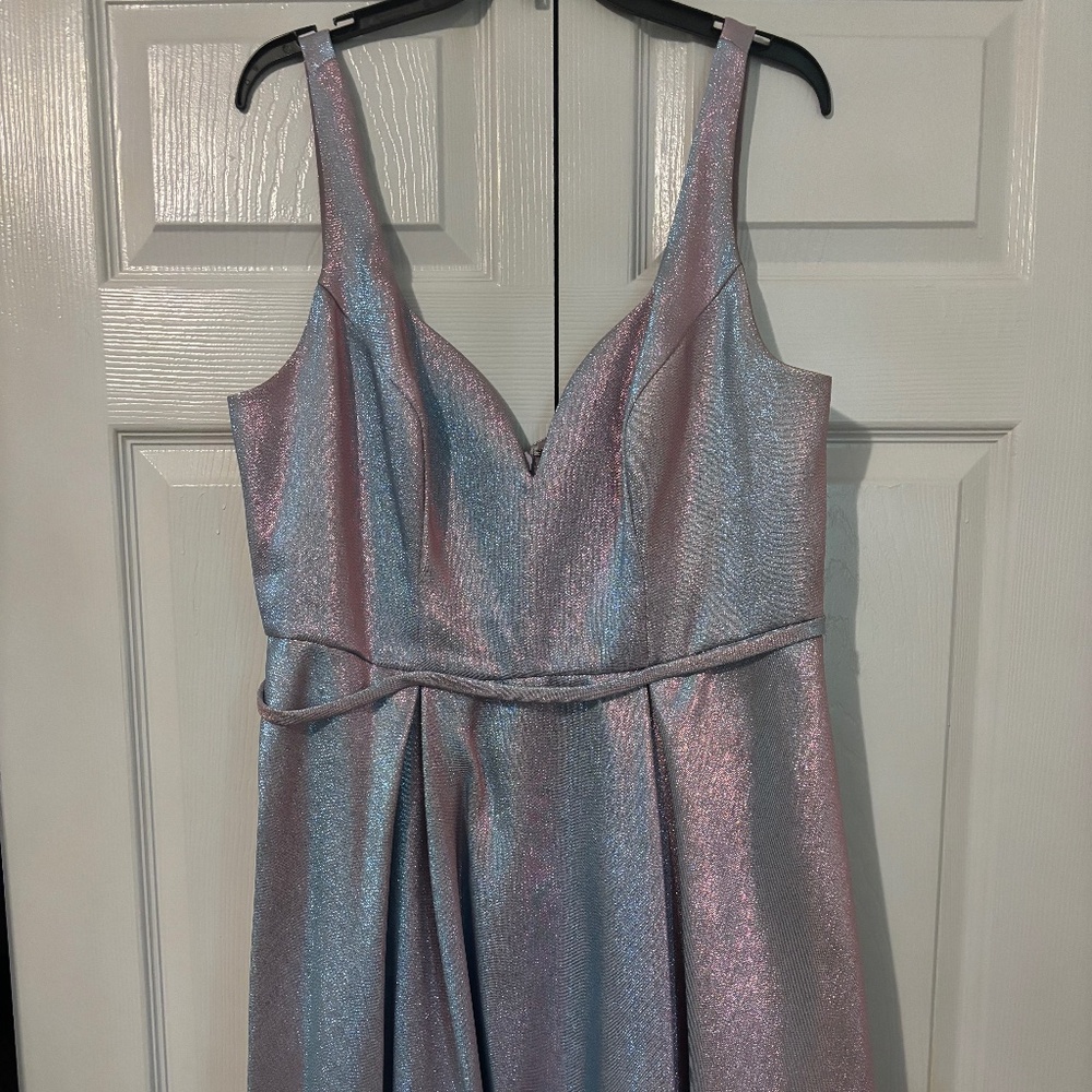 Fifteen Roses US 16 Pink Metallic Dress